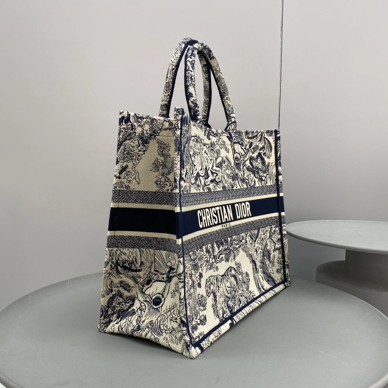 Dior Book Tote Large Blue Toile de Jouy Embroider - 42 x 35 x 18.5 cm