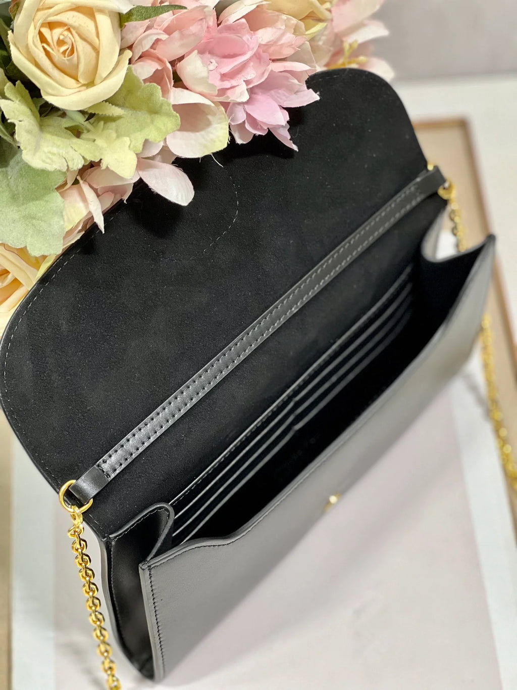 Dior Bobby Wallet on Chain East West Black - 21.5×12×4cm